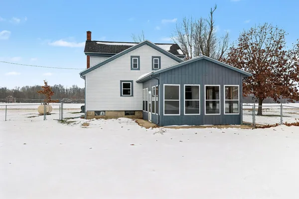 $340,000 | 19910 Moorepark Road, Three Rivers, MI 49093