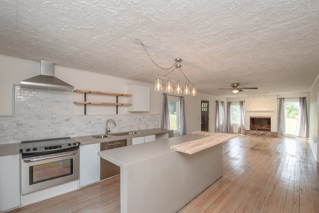 241 Voyager Road Salley, SC 29137 - Photo 5 of 31