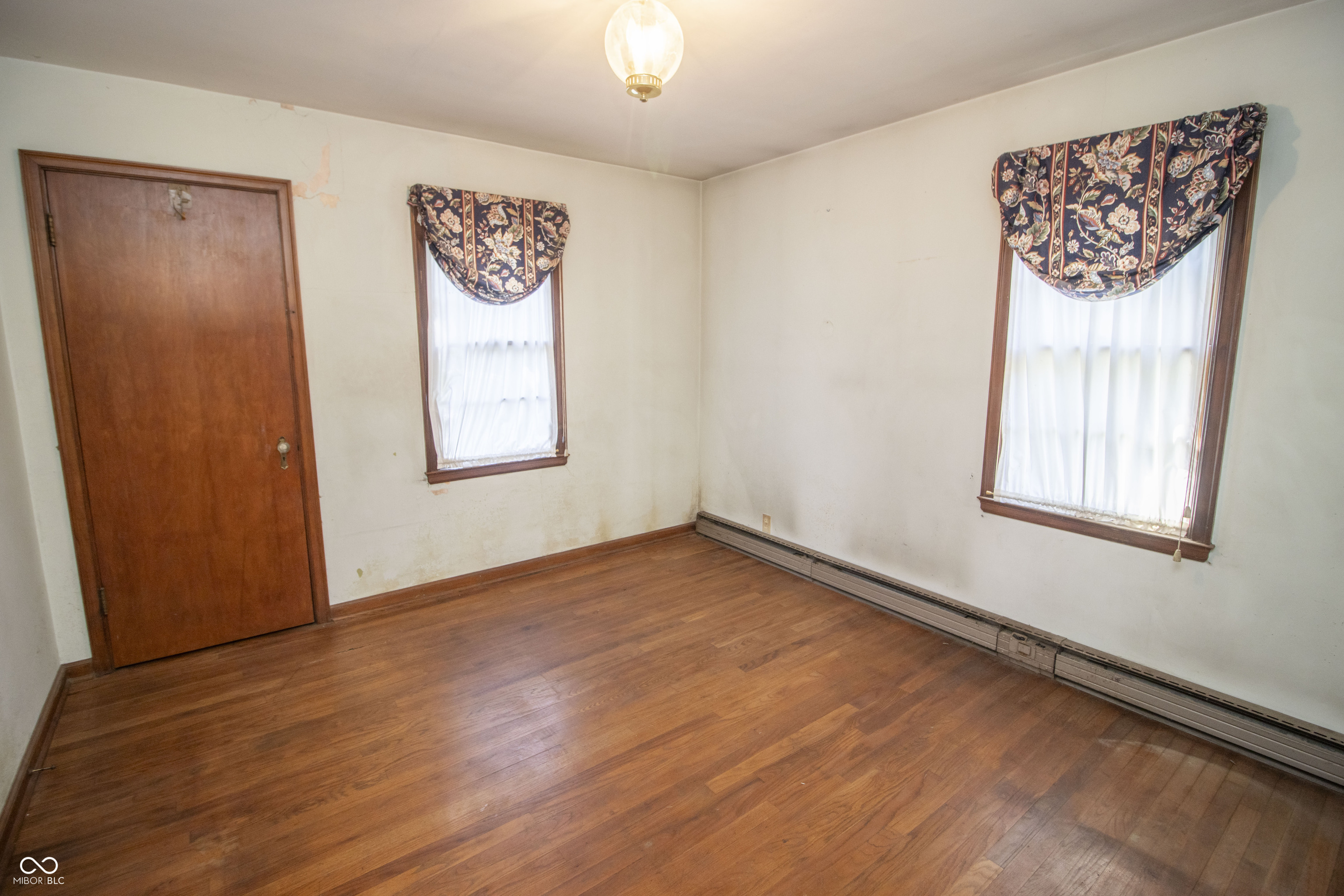 6040 South High School Road Indianapolis, IN 46221 - Photo 20 of 30