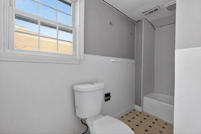 $539,000 | 173 Myrtle Avenue, Fitchburg, MA 01420