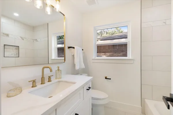 $3,000 | 9603 Emnora Lane, Houston, TX 77080