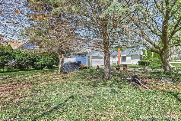 $199,899 | 305 Blanchard Street, Harvard, IL 60033