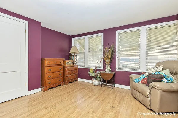 $199,899 | 305 Blanchard Street, Harvard, IL 60033