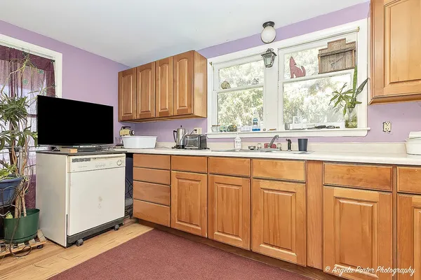 $199,899 | 305 Blanchard Street, Harvard, IL 60033