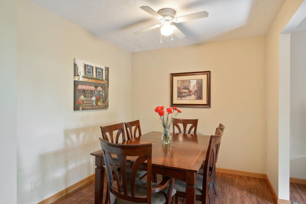 8964 Neill Lake Road, Unit B Eden Prairie, MN 55347 - Photo 14 of 30 Gallery Image 14