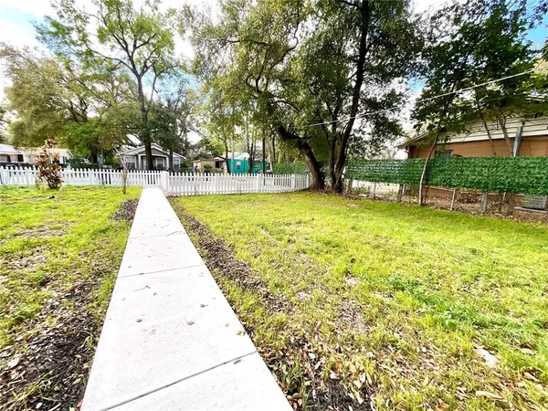 $273,500 | 2102 East Caracas Street, Tampa, FL 33610