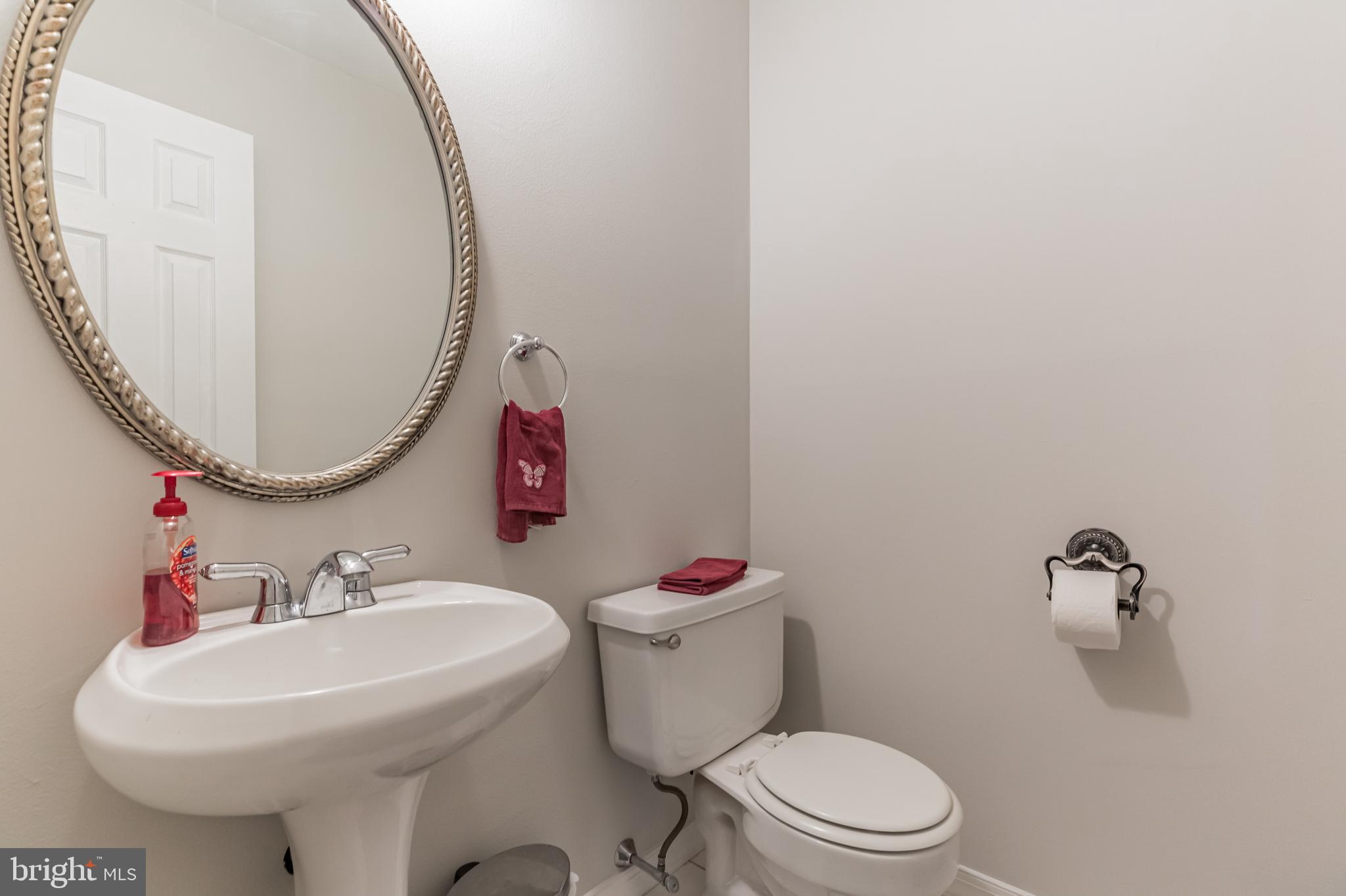 8 Creek Road Sewell, NJ 08080 - Photo 19 of 32