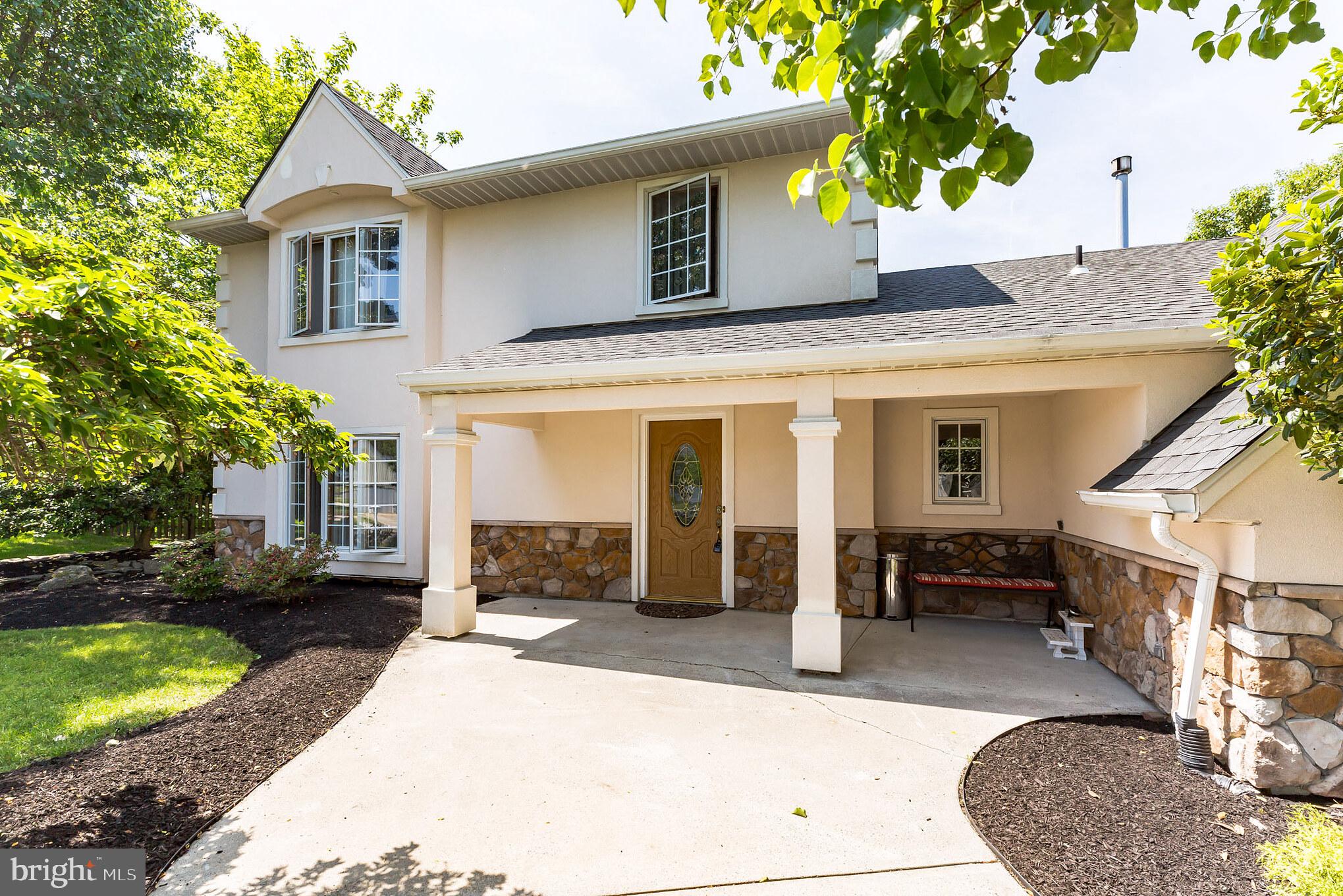 8 Creek Road Sewell, NJ 08080 - Photo 3 of 32