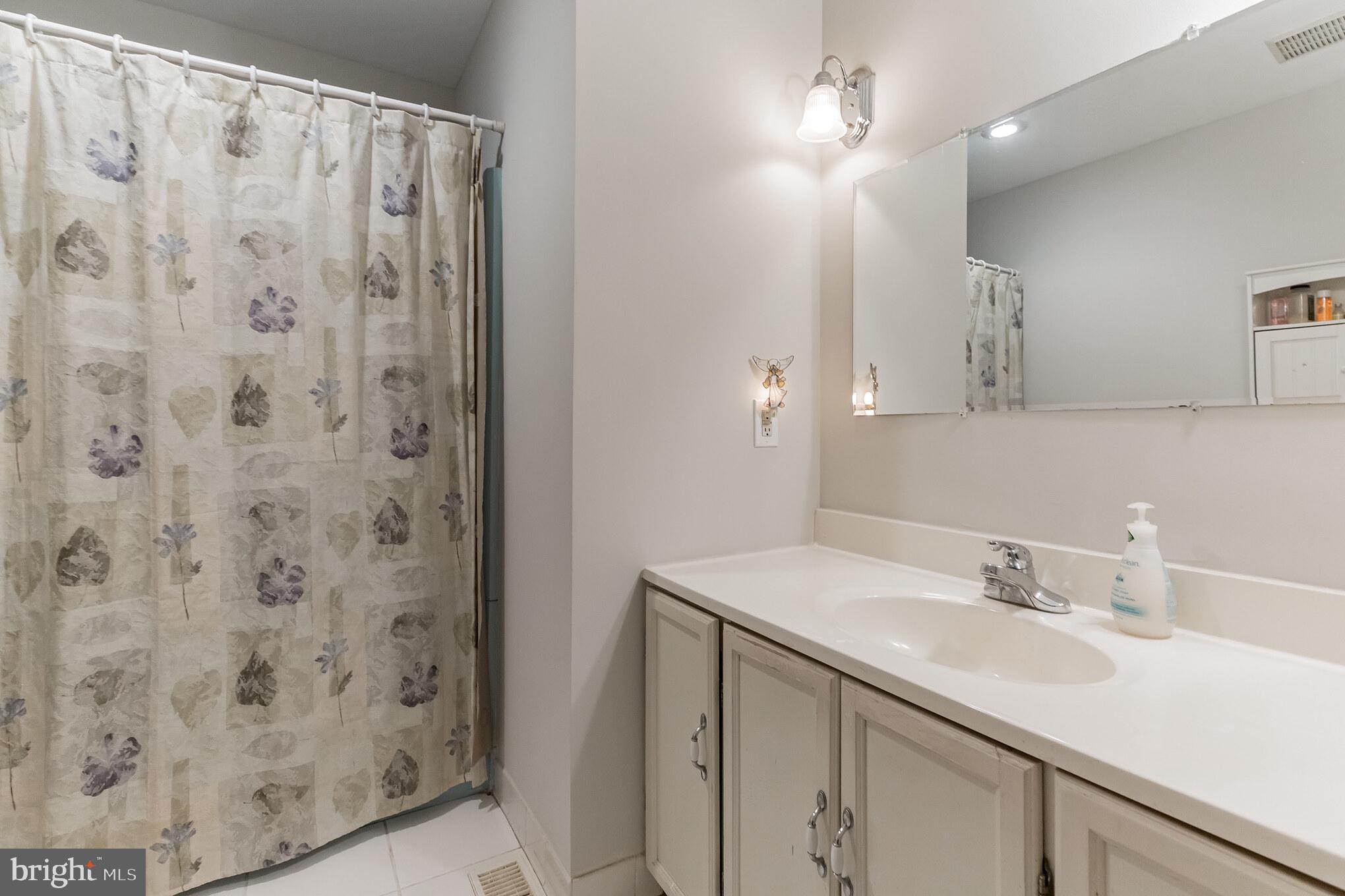 8 Creek Road Sewell, NJ 08080 - Photo 22 of 32