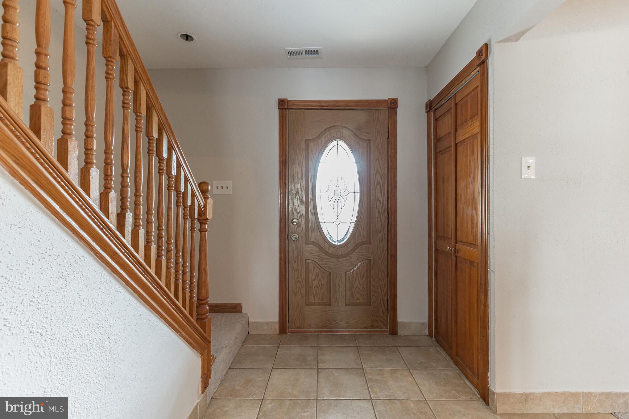 8 Creek Road Sewell, NJ 08080 - Photo 5 of 32