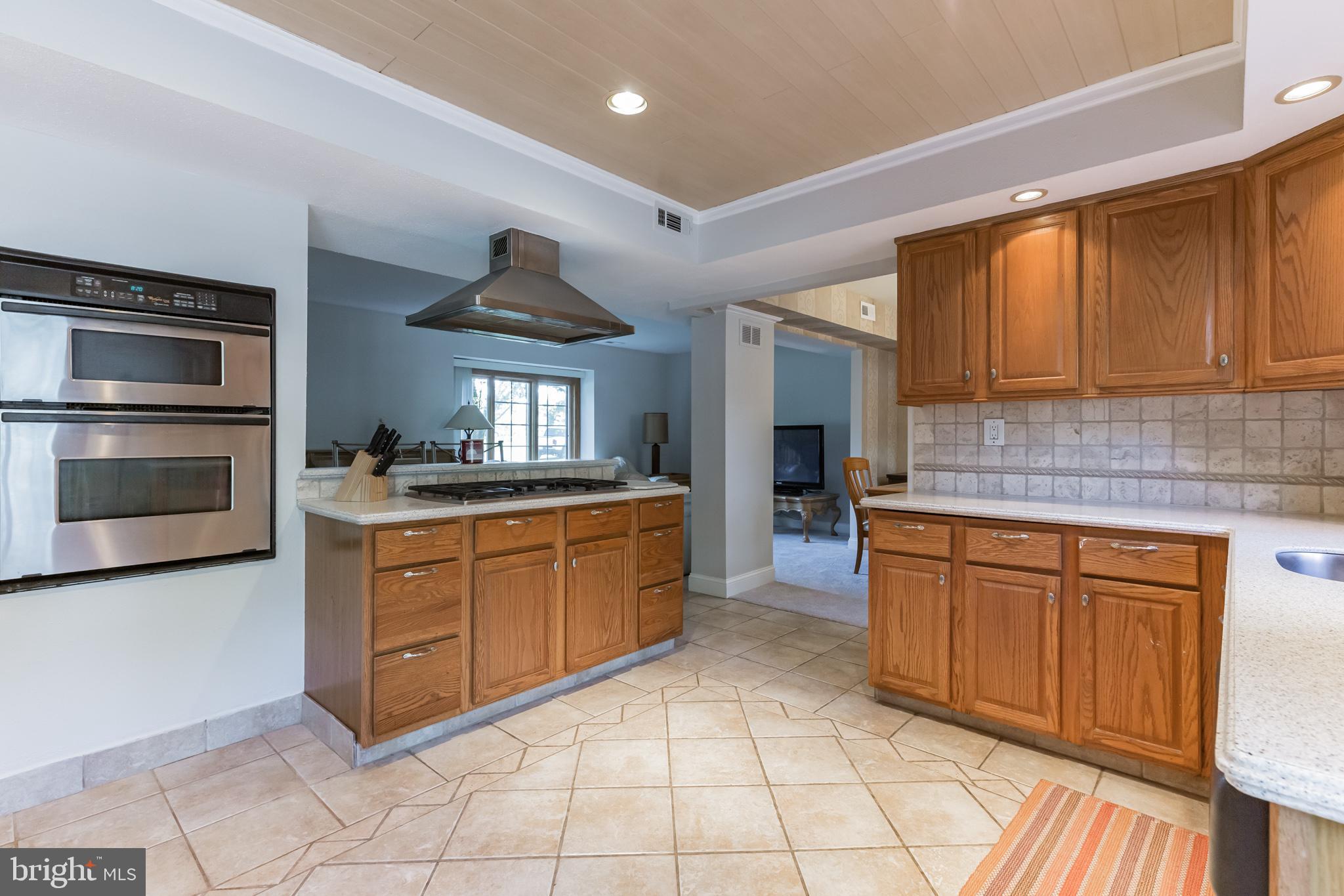 8 Creek Road Sewell, NJ 08080 - Photo 6 of 32