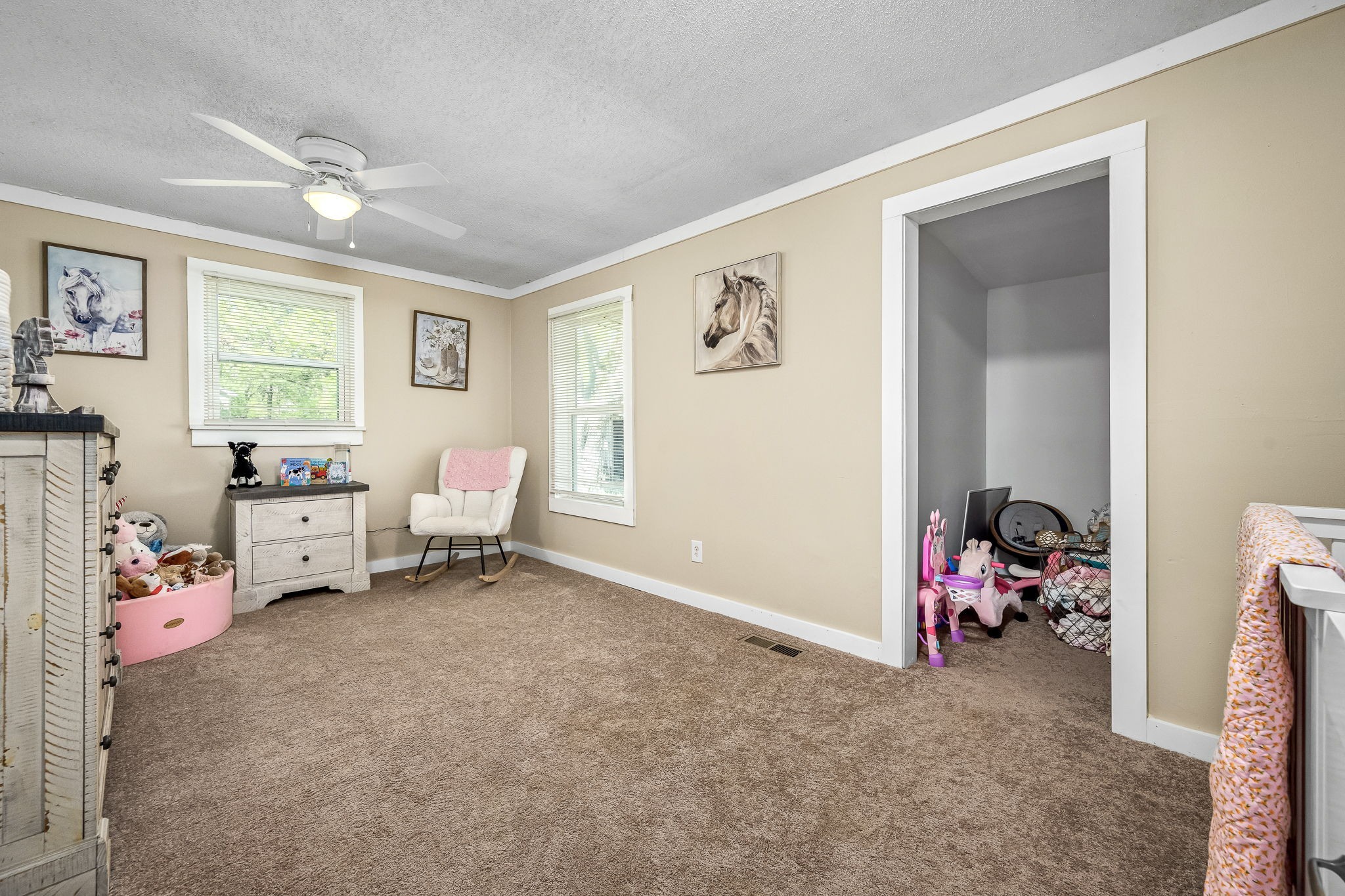 620 Maple Bend Road Winchester, TN 37398 - Photo 27 of 68 a living room with furniture and a window
