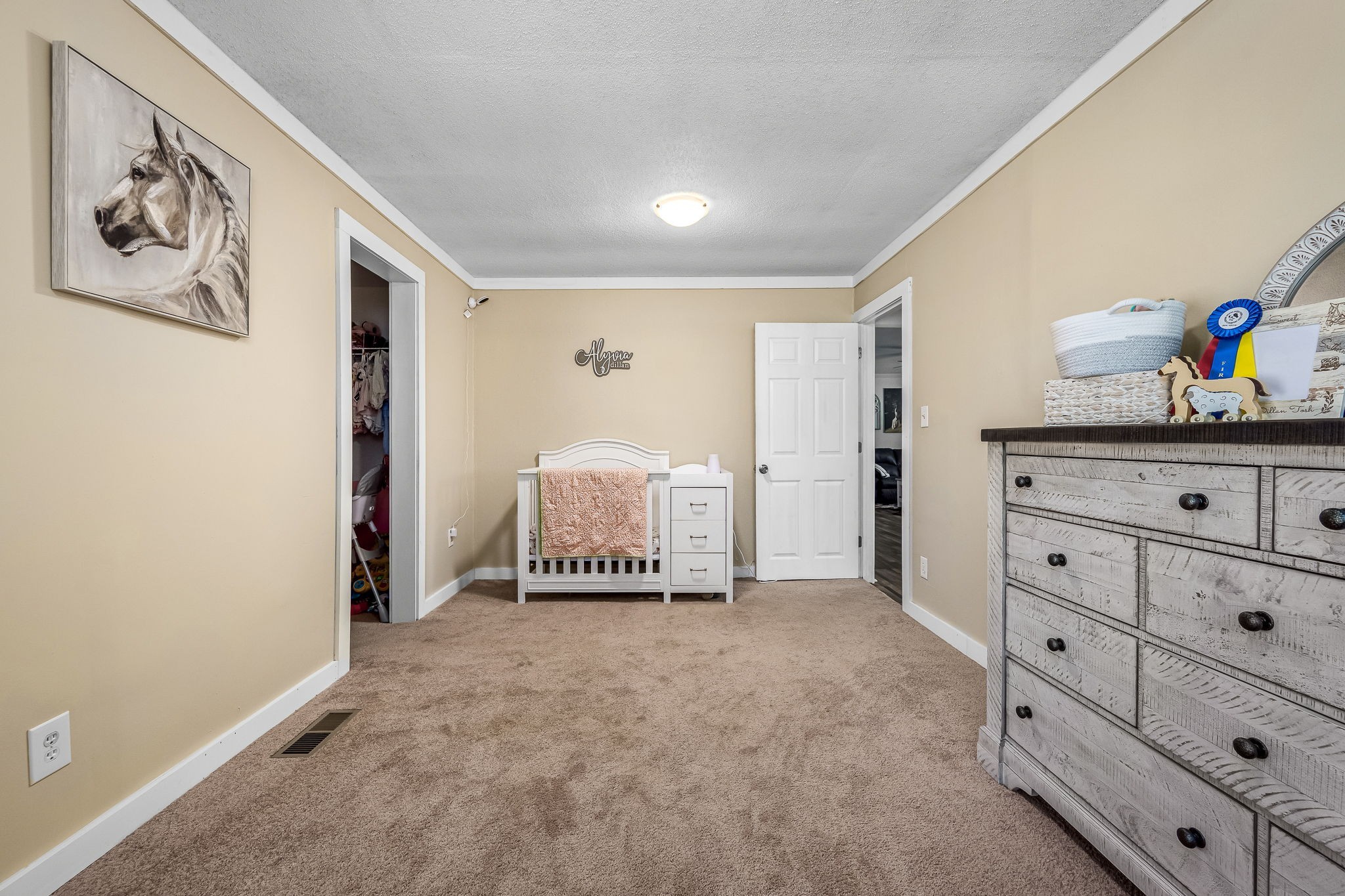 620 Maple Bend Road Winchester, TN 37398 - Photo 29 of 68 a view of a livingroom with toys