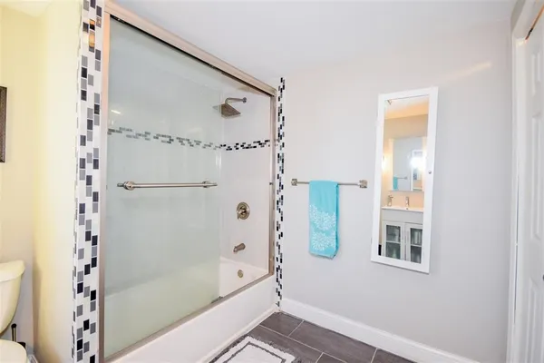 $4,200 | 87 Union Street, Unit 2, Portsmouth, NH 03801