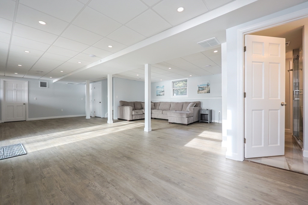 7 Loon Lane Yarmouth, MA 02673 - Photo 11 of 30