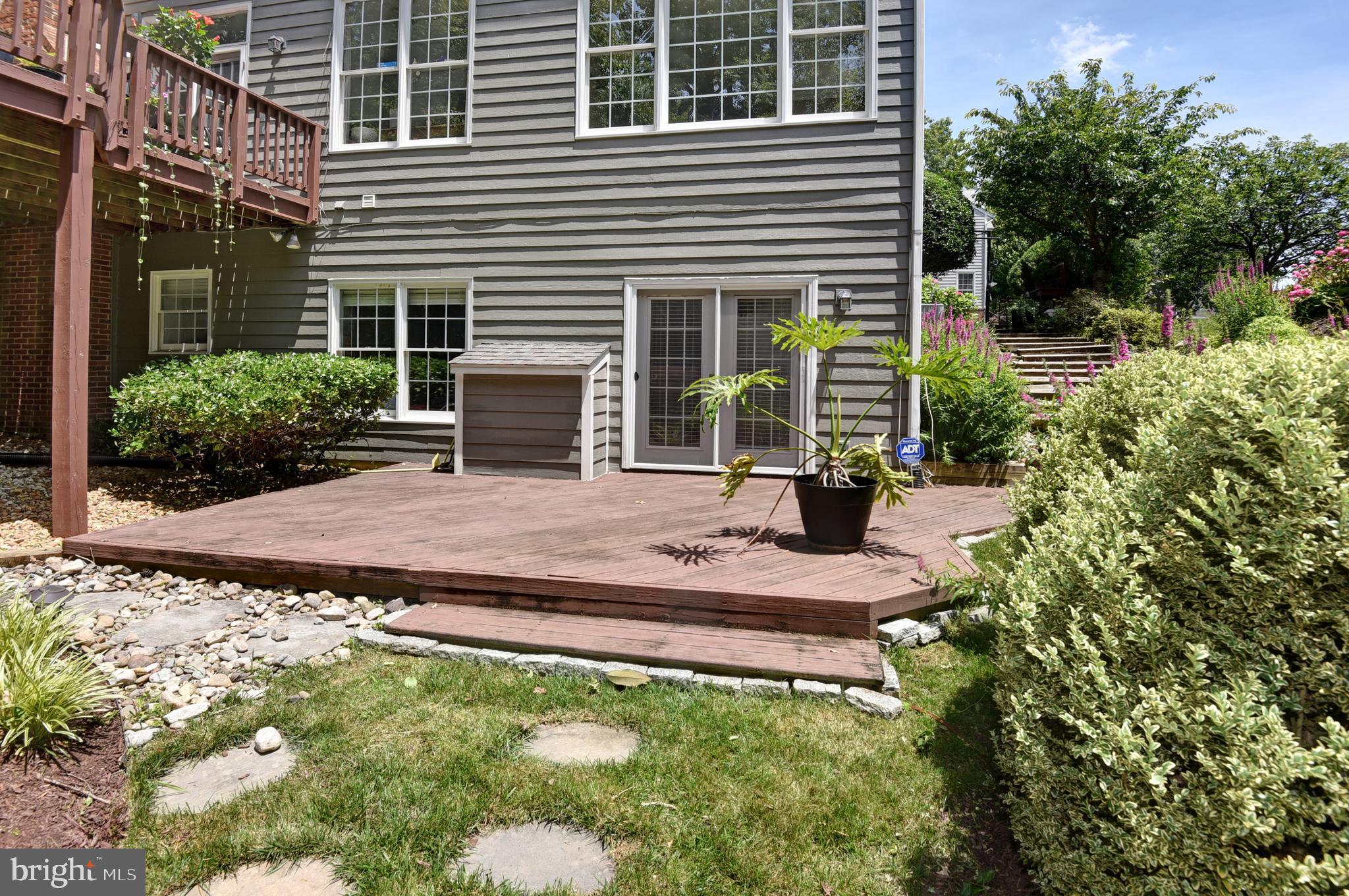 11427 Night Star Way Reston, VA 20194 - Photo 4 of 23 Gallery Image 4