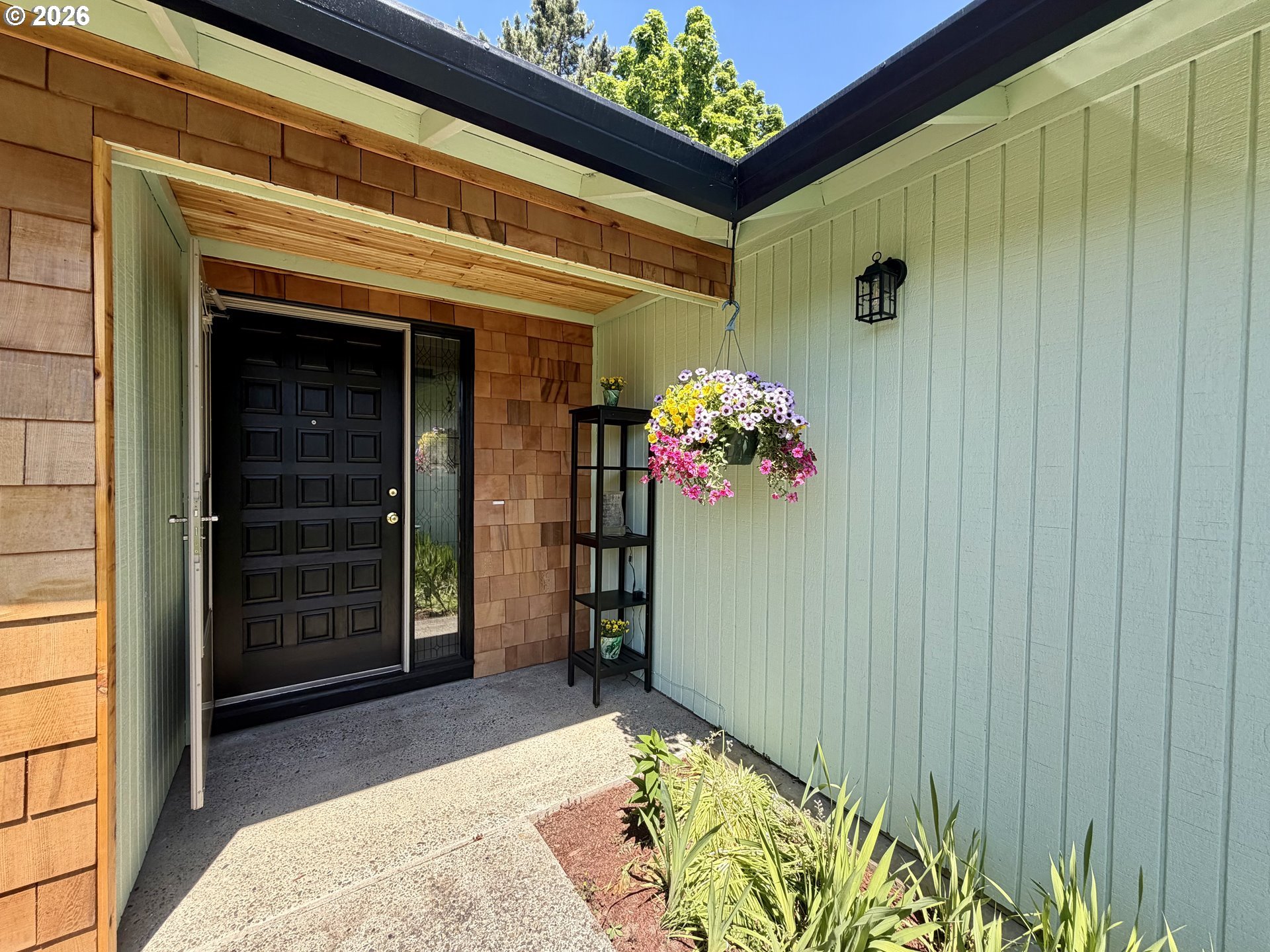 2715 Southwest 31st Street Gresham, OR 97080 - Photo 8 of 36