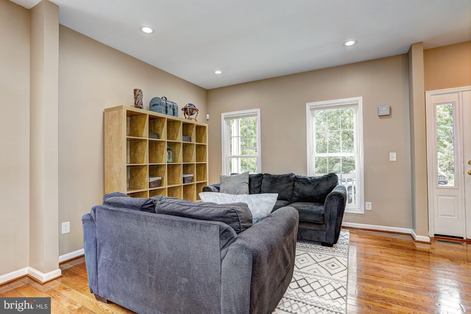 7822 Faulkner Road Severn, MD 21144 - Photo 4 of 40 Living Room