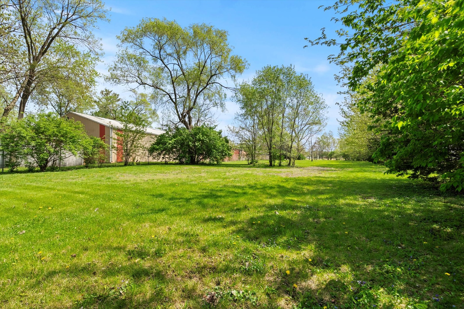 435 South State Street Manhattan, IL 60442 - Photo 18 of 20 a view of garden view