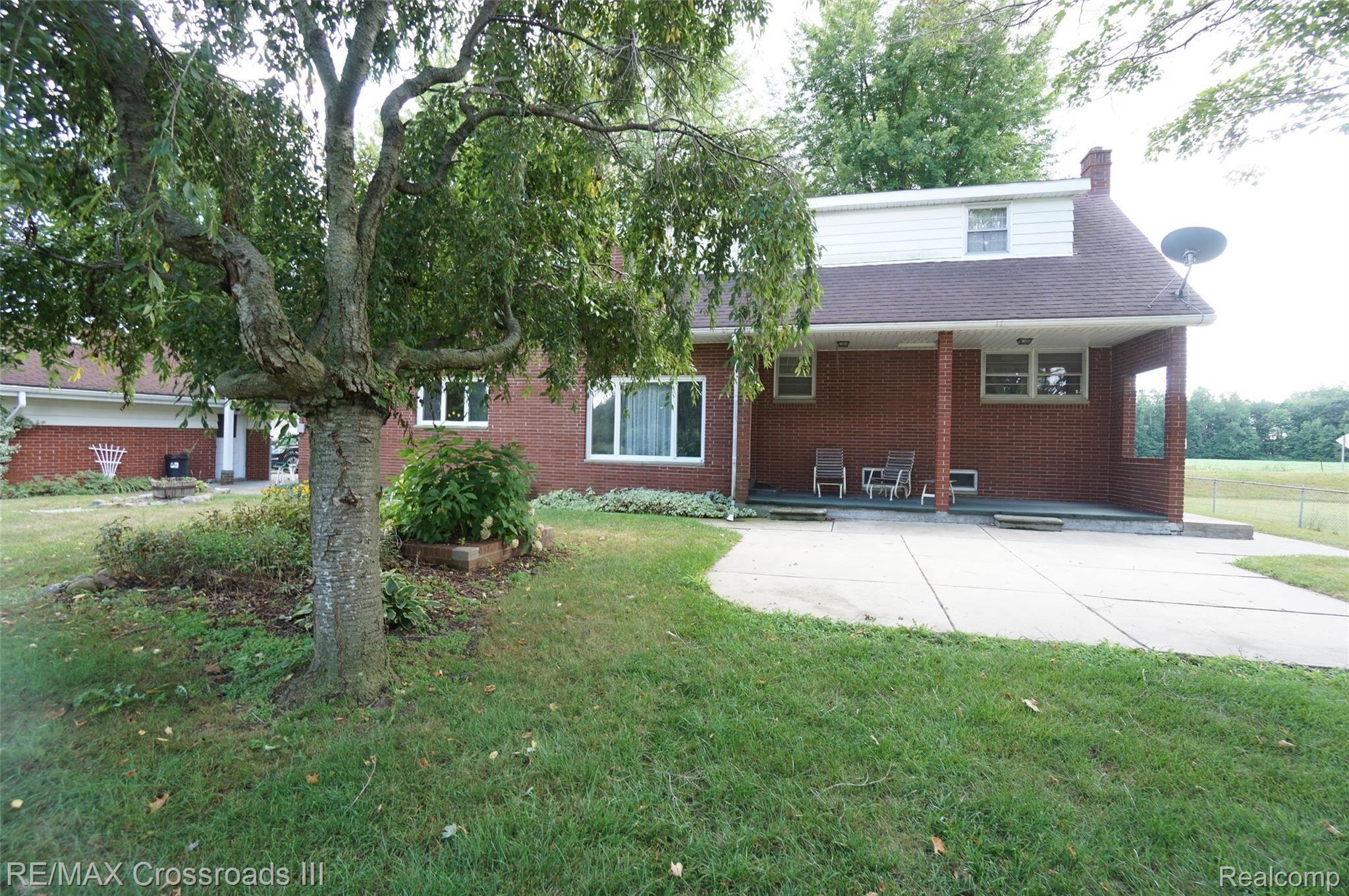 48024 Bemis Road Belleville, MI 48111 - Photo 4 of 34 DSC03826.JPG