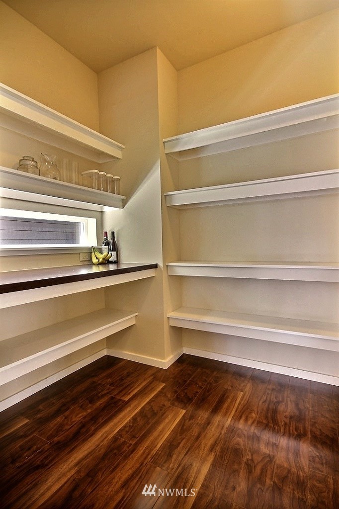 10153 Southeast 192nd Place Renton, WA 98055 - Photo 6 of 17 Gallery Image 6