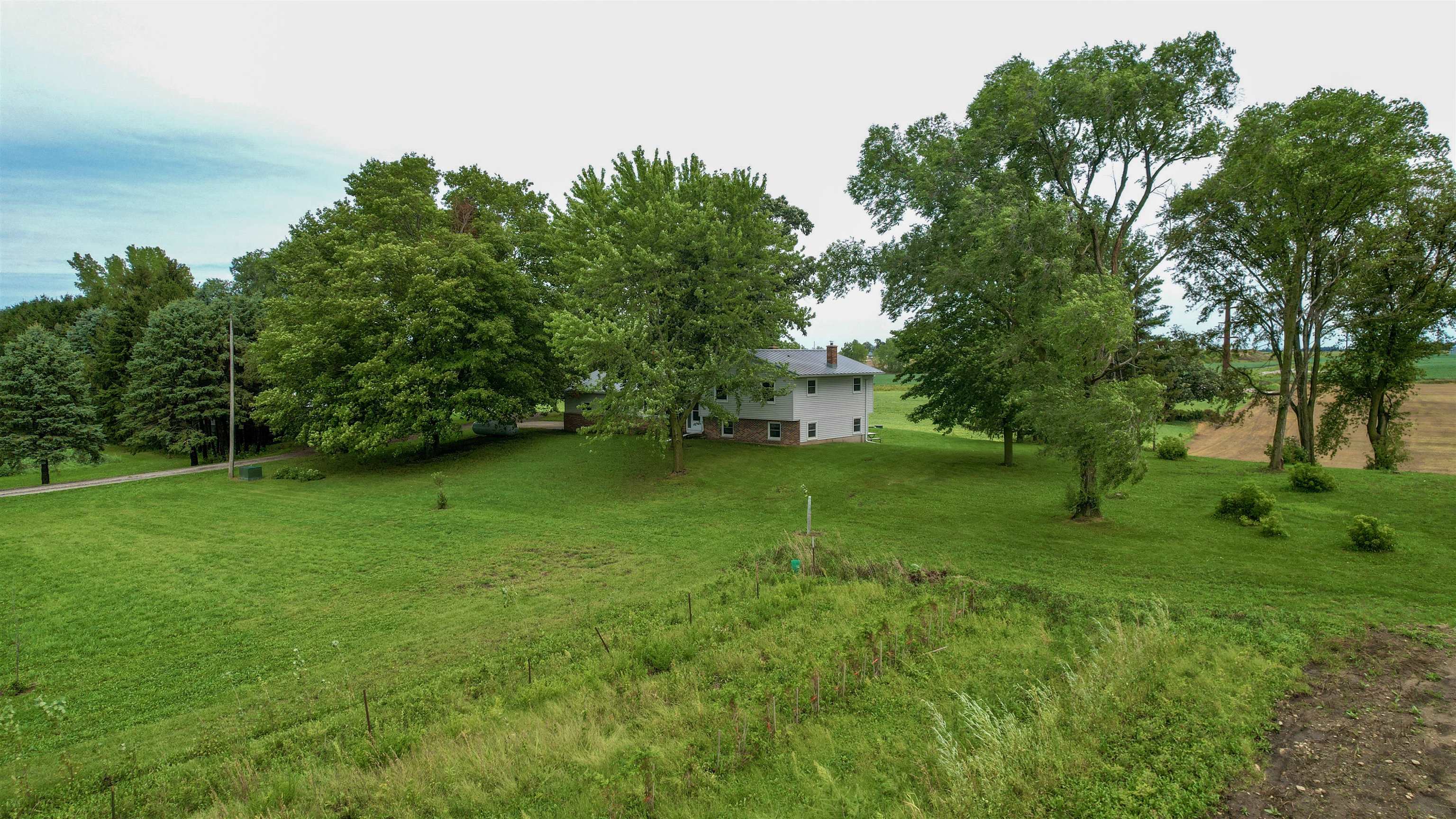 N9592 Yew Road Beaver Dam, WI 53916 - Photo 4 of 40 Gallery Image 4