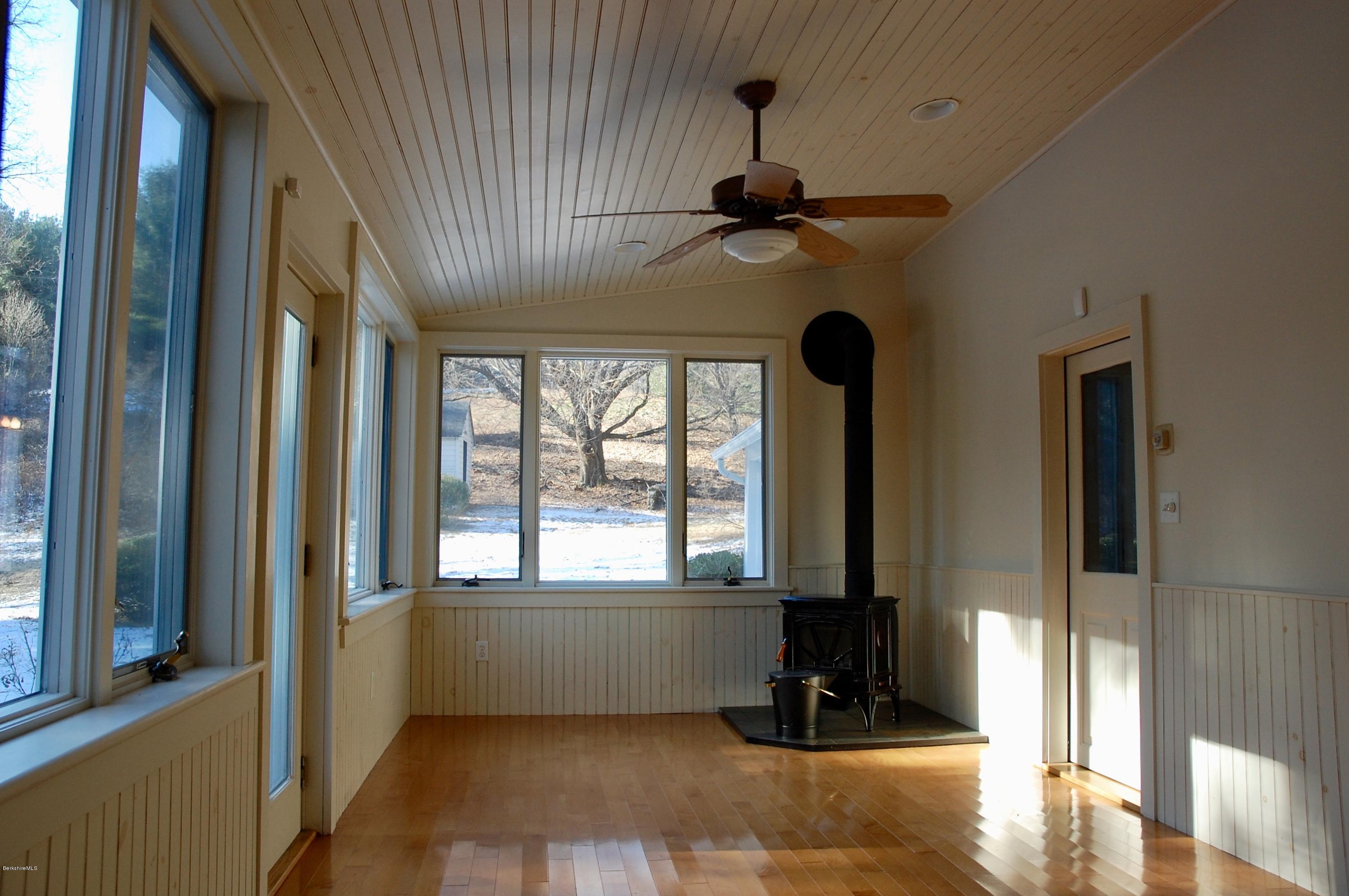 12 A Castle Hill Road Stockbridge, MA 01262 - Photo 4 of 18 Porch