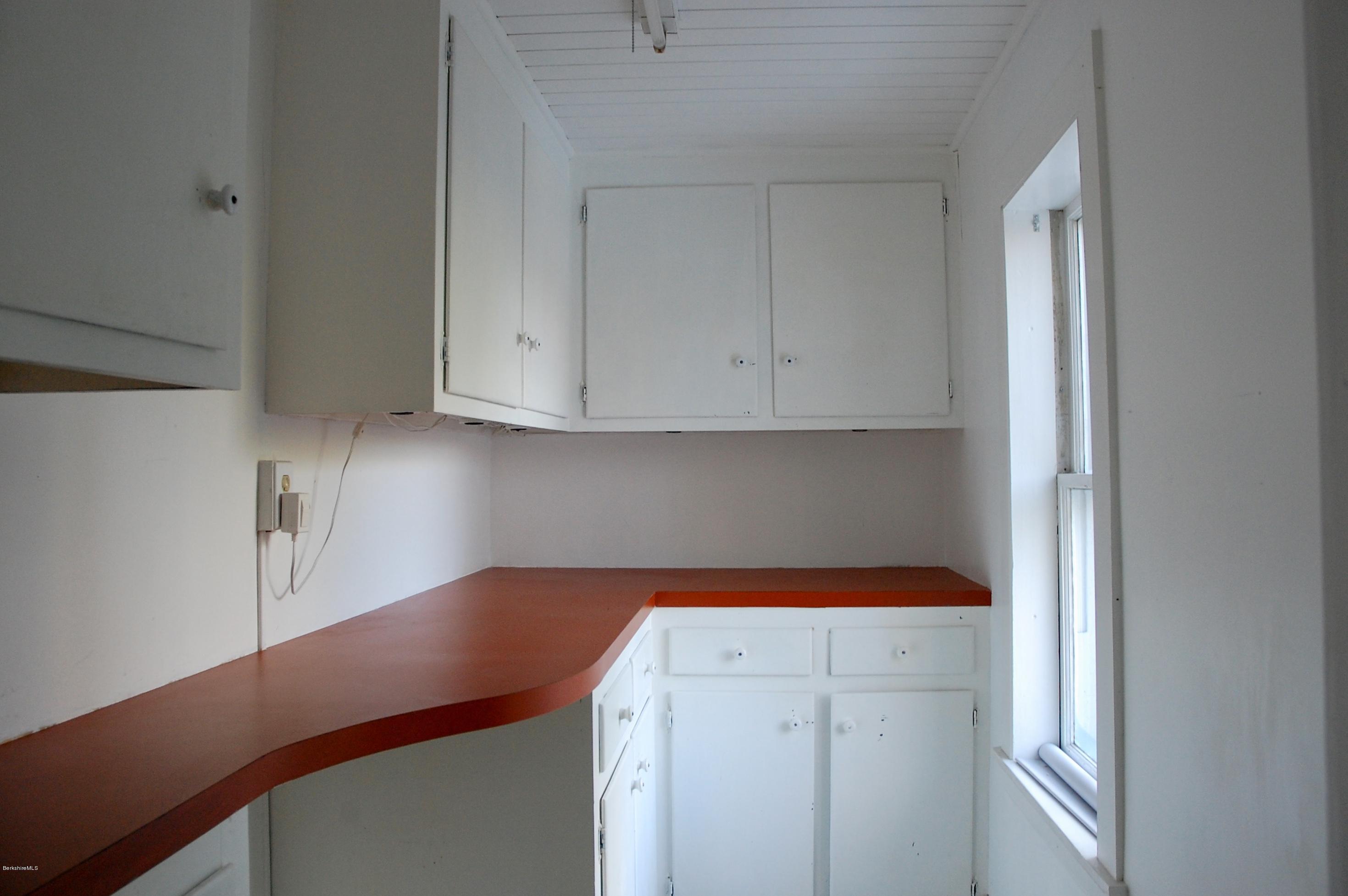 12 A Castle Hill Road Stockbridge, MA 01262 - Photo 7 of 18 Pantry