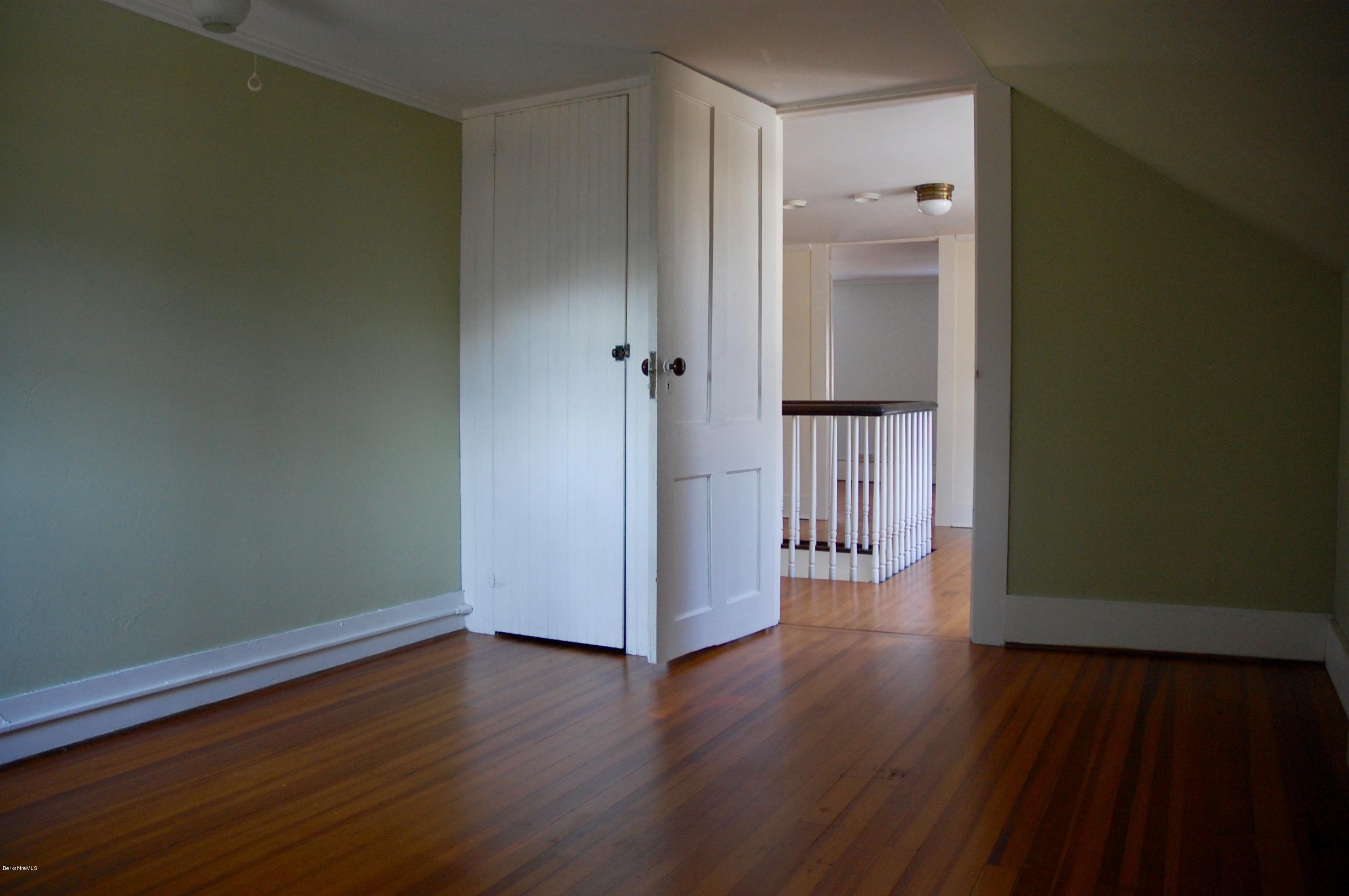 12 A Castle Hill Road Stockbridge, MA 01262 - Photo 10 of 18 Bedroom