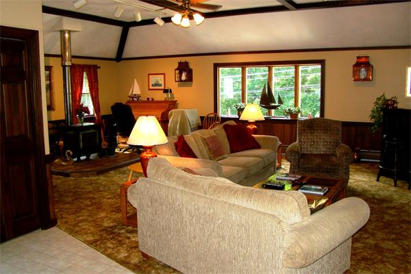 28 Parker Road Wakefield, MA 01880 - Photo 12 of 30 Gallery Image 12