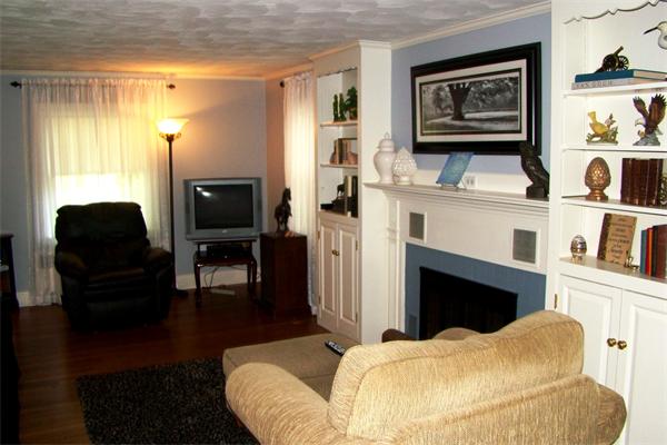 28 Parker Road Wakefield, MA 01880 - Photo 8 of 30 Gallery Image 8