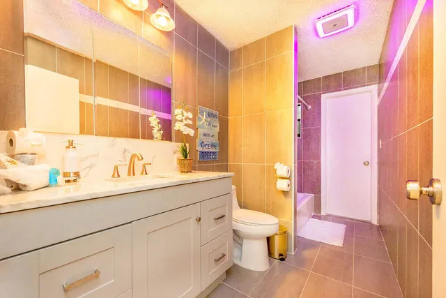 $3,500,000 | 2024 Palmetto Road, West Palm Beach, FL 33406