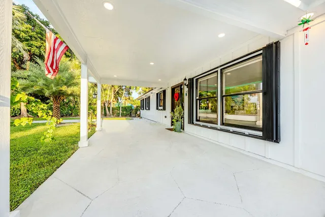 $3,500,000 | 2024 Palmetto Road, West Palm Beach, FL 33406