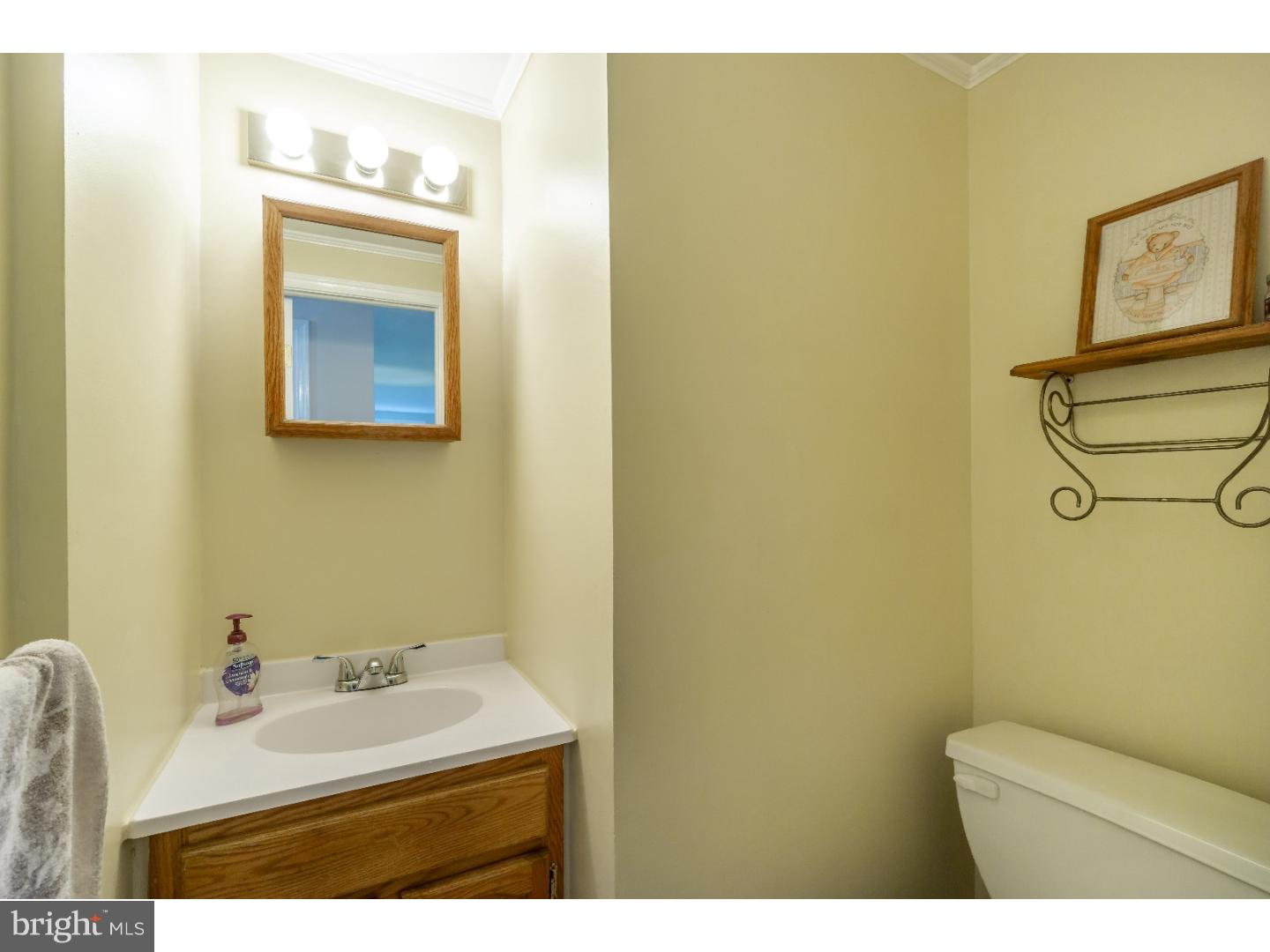 514 Brookhaven Road Wallingford, PA 19086 - Photo 14 of 24 Half Bath