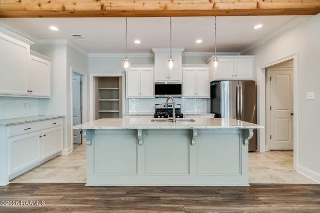 $2,100 | 318 Benedict Drive, Lafayette, LA 70508