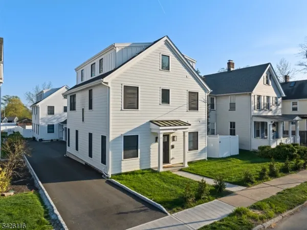$1,790,000 | 426 Millburn Avenue, Unit A, Millburn, NJ 07041