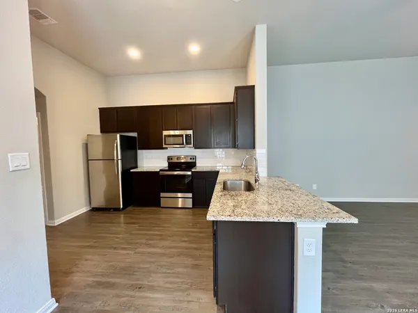 $1,450 | 3406 Lindsay Lane, Seguin, TX 78155