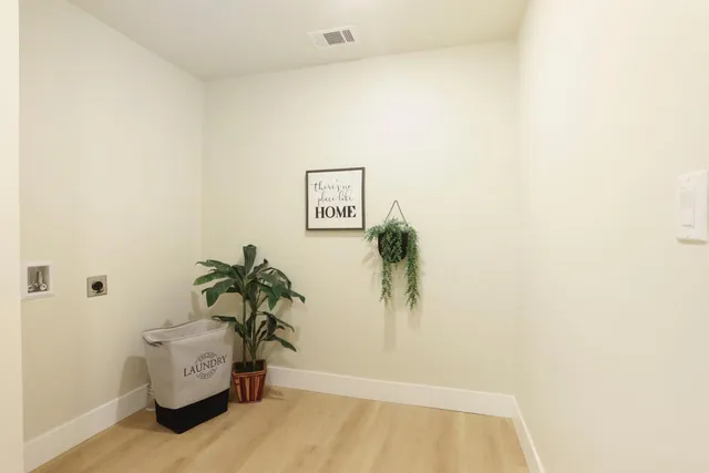 $799,500 | 5233 East Hildreth Lane, Stockton, CA 95212