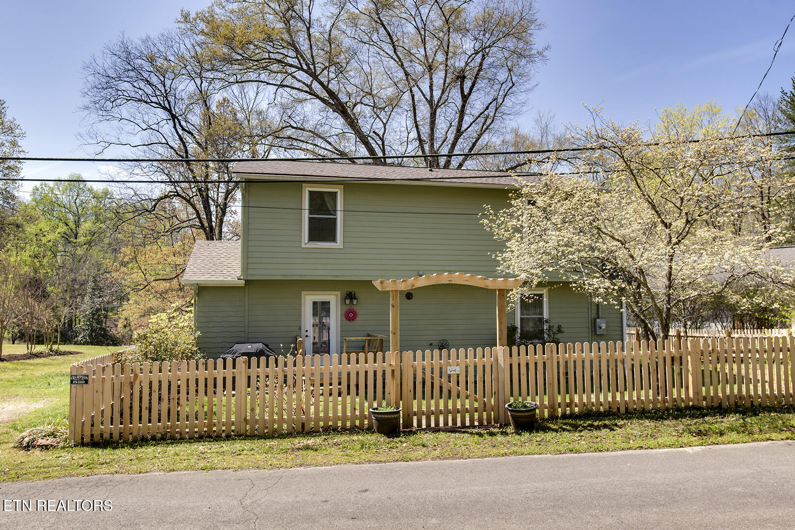 123 Orchard Road Norris, TN 37828 - Photo 41 of 52 41_OrchardRoad_123_Back
