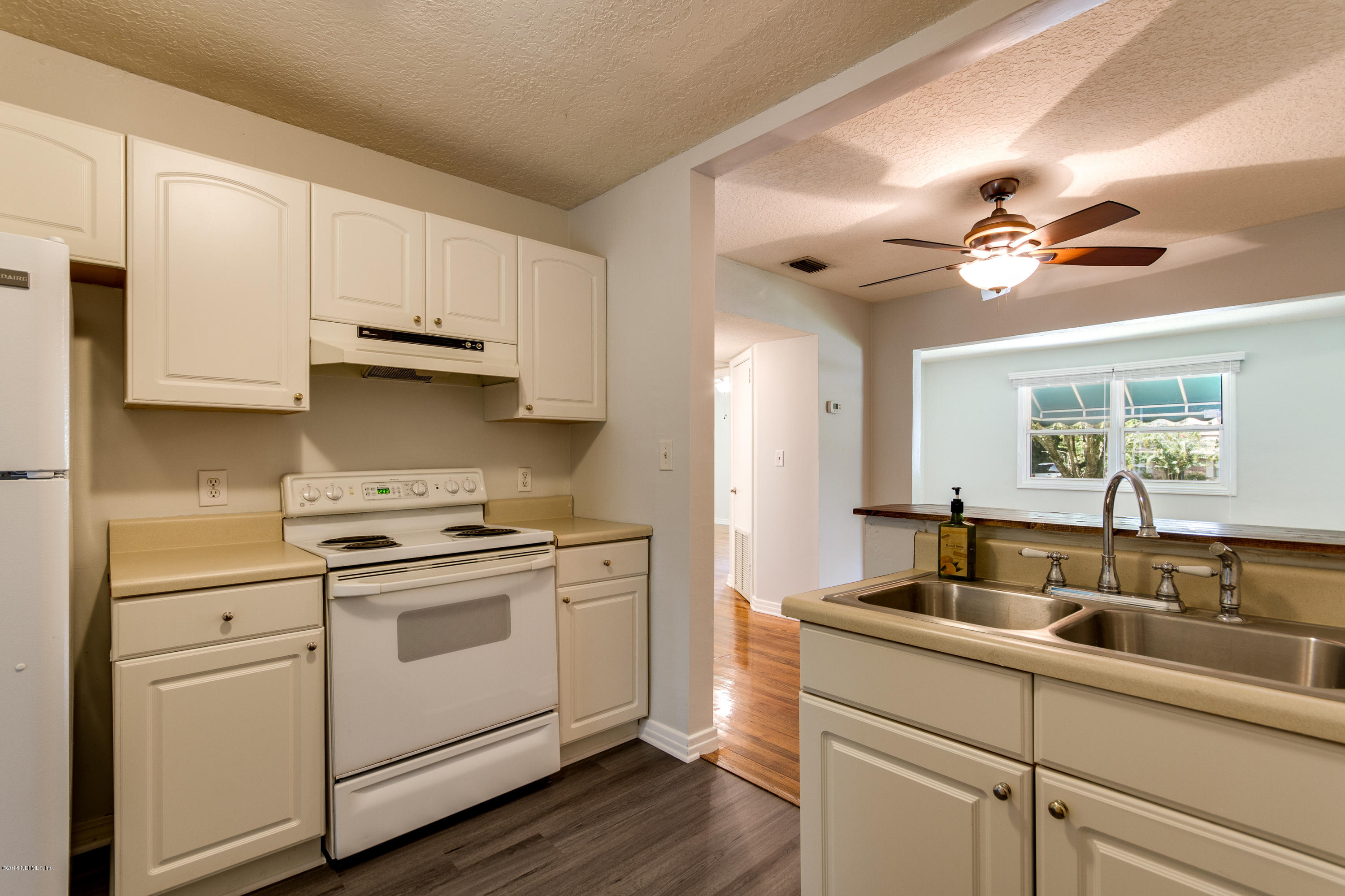 5339 Eulace Road Jacksonville, FL 32210 - Photo 14 of 24 20180917 5339 Eulace Rd014LARGE