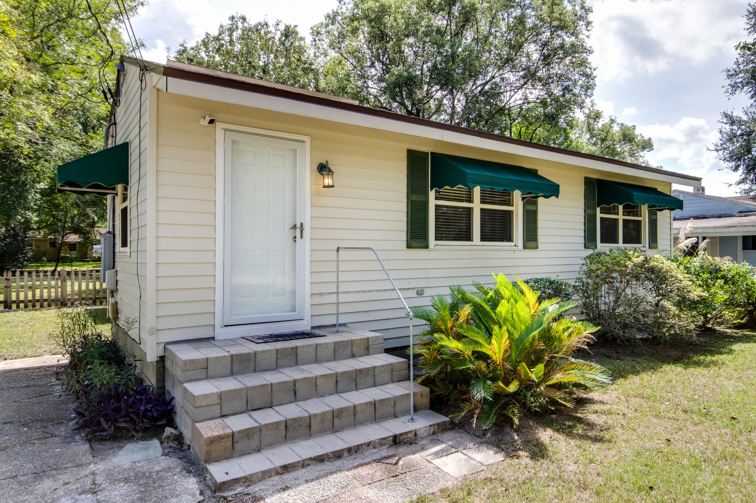 5339 Eulace Road Jacksonville, FL 32210 - Photo 4 of 24 20180917 5339 Eulace Rd004LARGE
