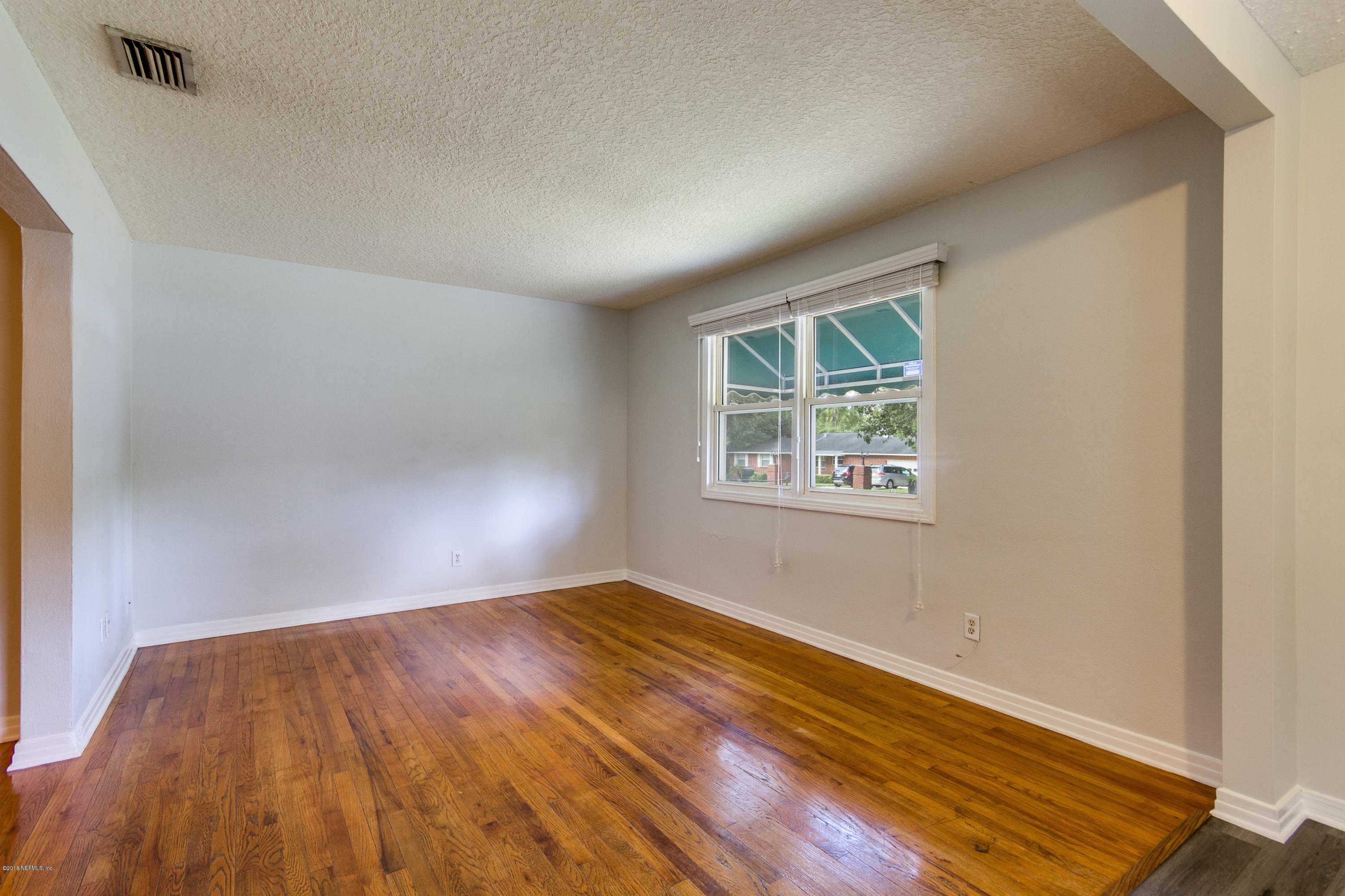 5339 Eulace Road Jacksonville, FL 32210 - Photo 6 of 24 20180917 5339 Eulace Rd006LARGE