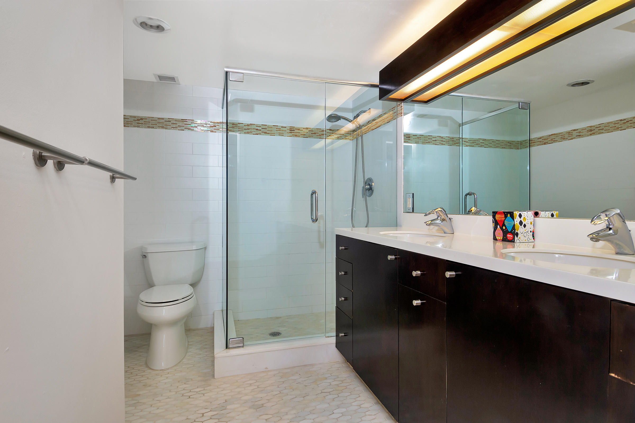 750 Northeast Spanish River Boulevard, Unit 404 Boca Raton, FL 33431 - Photo 8 of 17 750 NE Spanish River Blvd #404. - 35