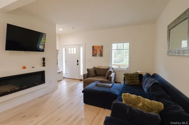 $439,900 | 16 Leers Road, Glen Spey, NY 12737