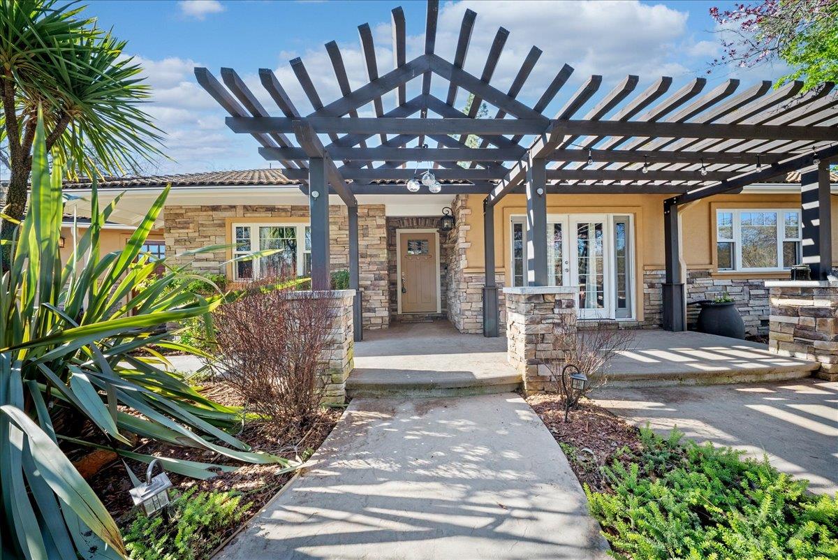 16035 Running Springs Road Grass Valley, CA 95949 - Photo 3 of 94