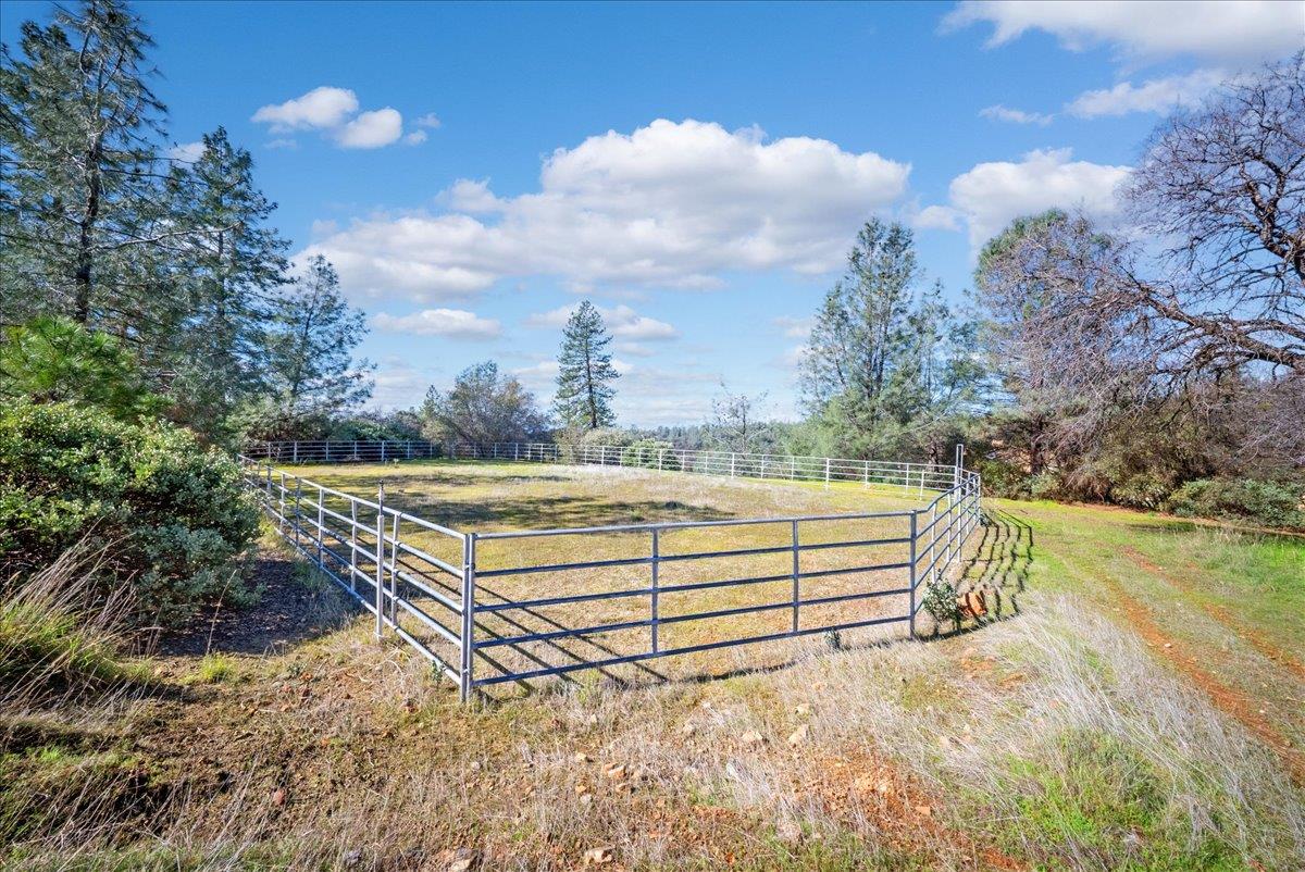16035 Running Springs Road Grass Valley, CA 95949 - Photo 68 of 94 a view of a terrace