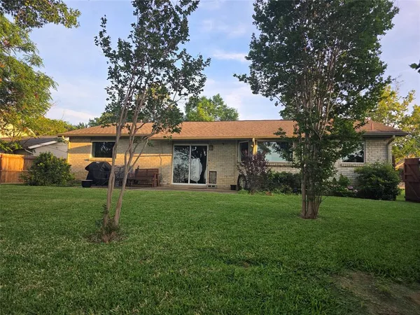 $295,000 | 608 Shelmar Drive, Euless, TX 76039