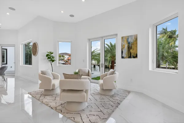 $5,699,000 | 2641 Northeast 48th Street, Lighthouse Point, FL 33064