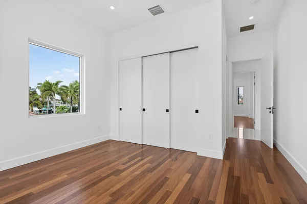 $5,699,000 | 2641 Northeast 48th Street, Lighthouse Point, FL 33064