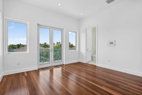 $5,699,000 | 2641 Northeast 48th Street, Lighthouse Point, FL 33064